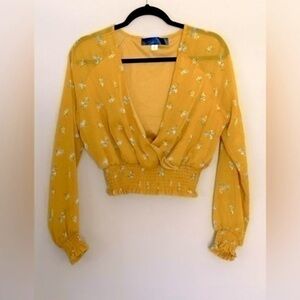 Blue Rain yellow floral long smocked sleeve and waist Top Size Med EUC